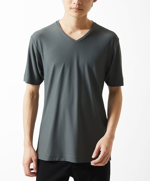 【接触冷感 / ひんやり】 スリップウエーブジャガードVネックTシャツ
