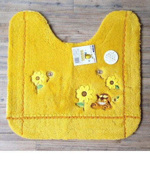 となりのトトロ ネコバス トイレマット 花のバス停 イエロー トイレ用品 グッズ