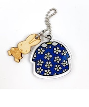 ミッフィー アクリル&ウッドチャーム 洋服 青 キーホルダー チャーム 日本製