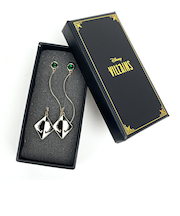 ディズニー ヴィランズ クルエラ ウェーブ ピアス (ブラック) ACCOMMODE アコモデ