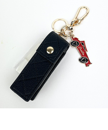 ディズニー ヴィランズ クルエラ メタルチャームリップケース (ブラック) ACCOMMODE アコモデ