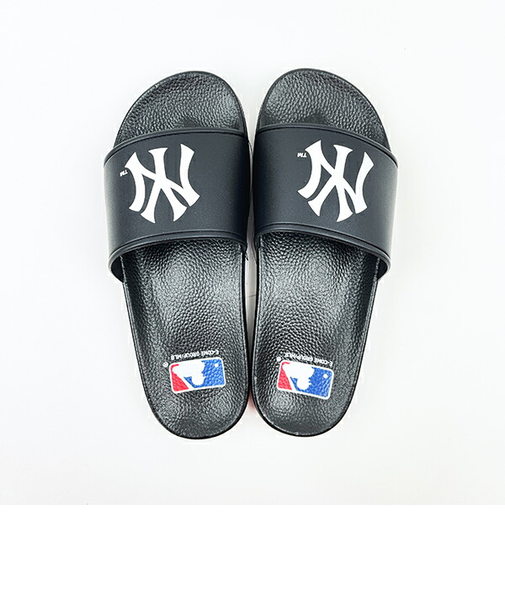 MLB(メジャーリーグ) ヤンキース シャワーサンダル (28cm) ブラック