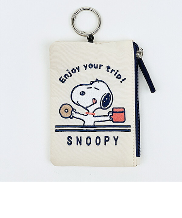 スヌーピー enjoy your trip リール付きパスポーチ SNOOPY