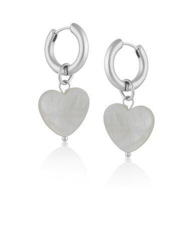 Sasha ハートパールドロップハギーピアス