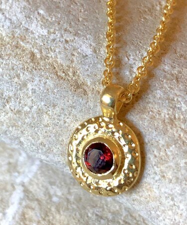 ATHENA LUNAシングルディスクペンダントネックレス