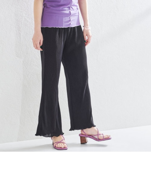 プリーツパンツ