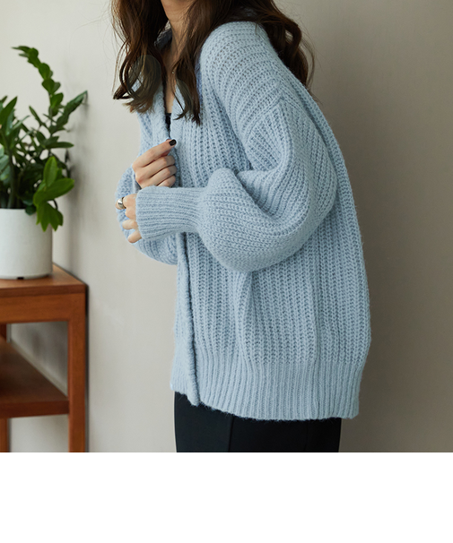 Vネックニットカーディガン/MO33N01