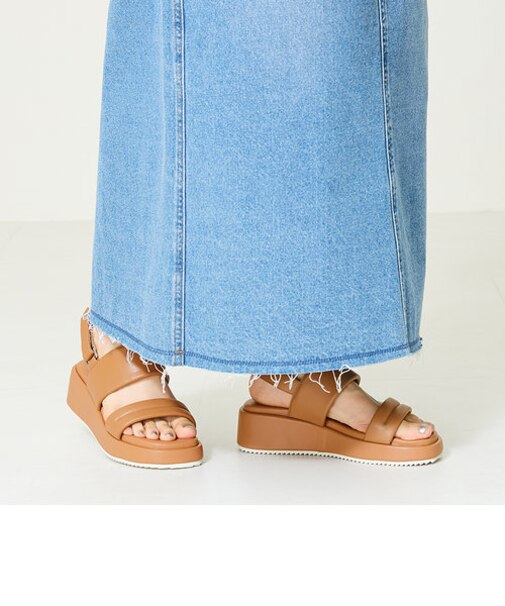 【歩きやすい】パデットストラップ厚底サンダル/42203