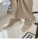 ベージュ