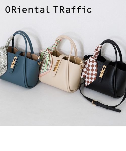 【値下げしました】FURLA ホワイト ハンドバッグ スカーフ付き FURLA(フルラ) スカーフ付き2WAYショルダーバッグ グレー