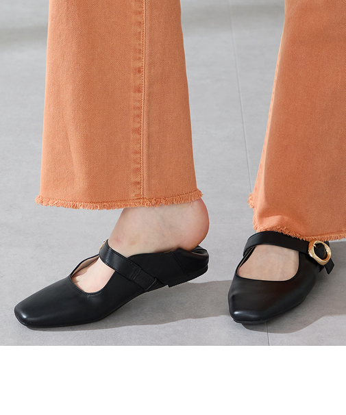 柔らかストラップフラットパンプス/52317