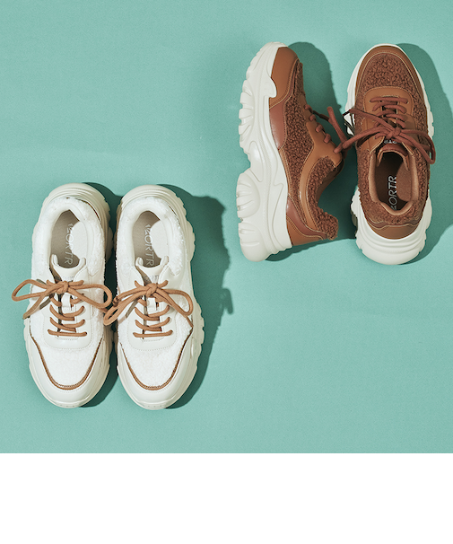 ボアスニーカー