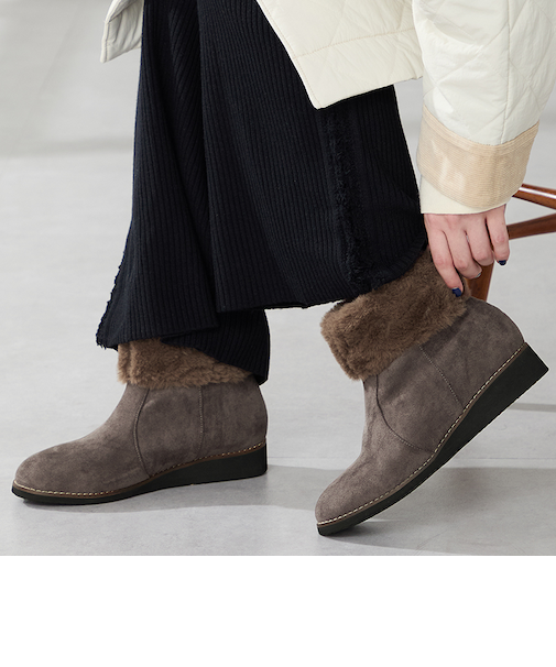 たっぷりファーウエッジソールブーツ/52411