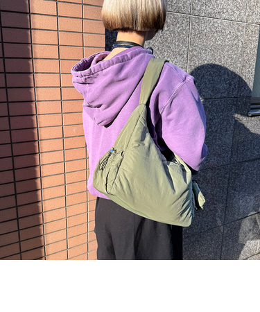 ミニポーチ付きナイロンバッグ