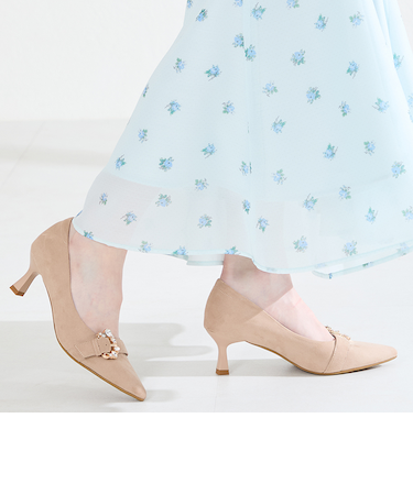 ビジューバックルヒールパンプス/61104