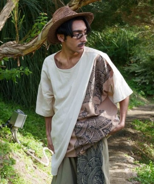 【チャイハネ】スキナドメンズトップス