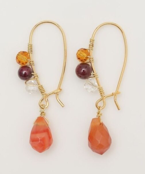 【チャイハネ】ニューバースデーストーンピアス