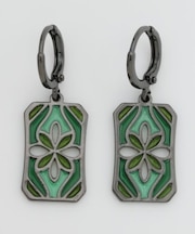 【チャイハネ】メンズミナレッドピアス