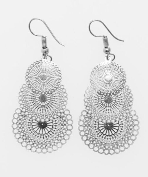 【チャイハネ】オリエンタル透かしピアス