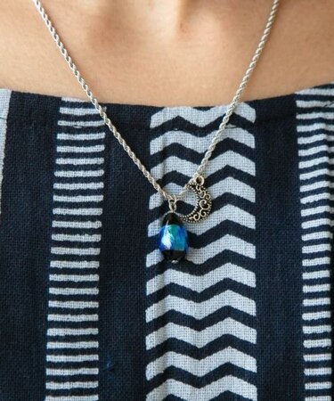 【チャイハネ】メンズホタルムーンネックレス