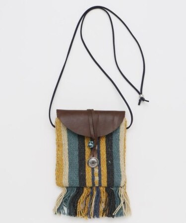 【チャイハネ】オリビアネックポーチ