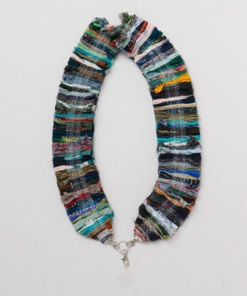 【チャイハネ】フリロロングストラップ