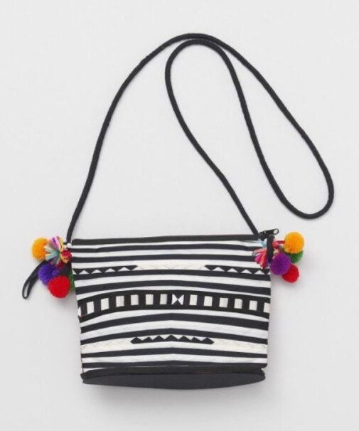 【チャイハネ】リスミニヒモポーチショルダー