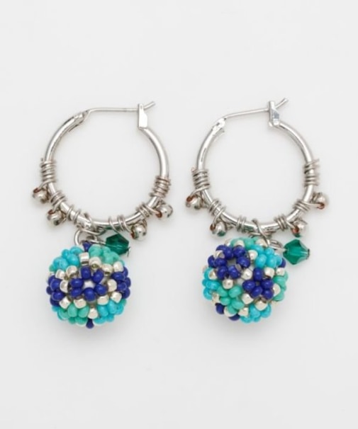 【チャイハネ】フラワボールツブピアス