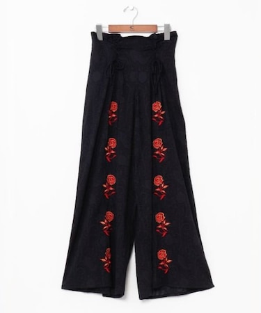 【チャイハネ】ペティナ刺繍ワイドフレアパンツ