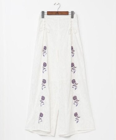 【チャイハネ】ペティナ刺繍ワイドフレアパンツ