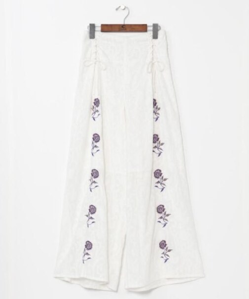 【チャイハネ】ペティナ刺繍ワイドフレアパンツ