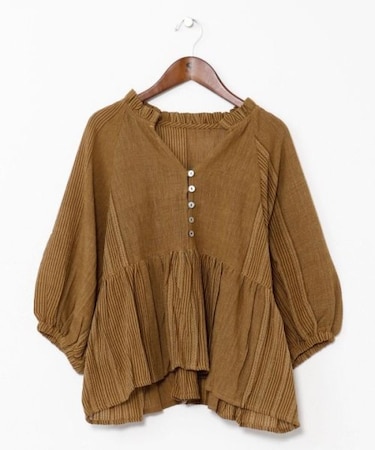 【チャイハネ】ナナミィパフスリーブトップス