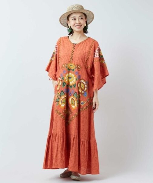 【チャイハネ】ロザリナ刺繍ワンピース