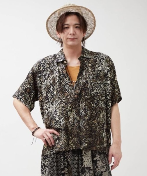 【チャイハネ】ウミバティメンズシャツ