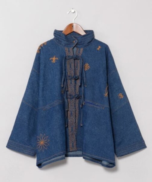 【チャイハネ】チャイナボタン刺繍デニムシャツ