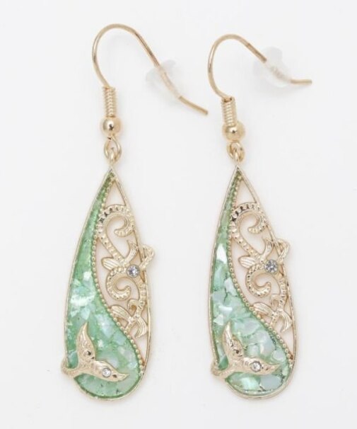 【カヒコ】シェリーホエールピアス