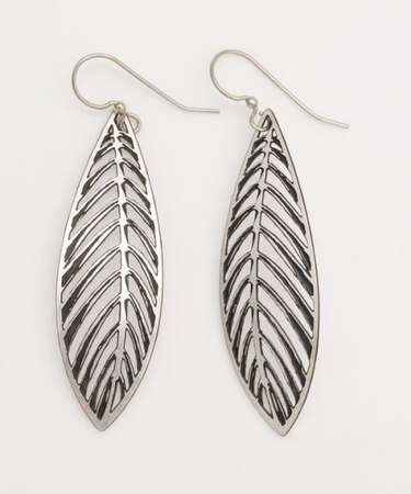 【カヒコ】 【LEIGHTON　LAM】ドロップニウピアス