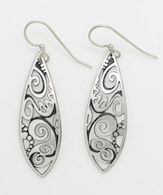 【カヒコ】【LEIGHTON　LAM】ポリネシアピアス