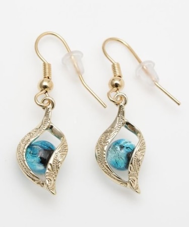 【カヒコ】ラニカイツイストリーフピアス