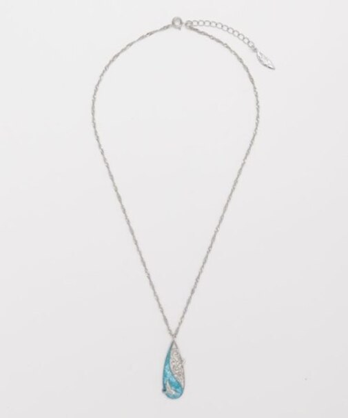 【カヒコ】シェリーホエールネックレス