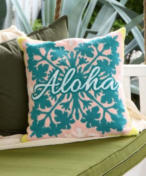 【カヒコ】ナニキルト相良刺繍クッションカバー