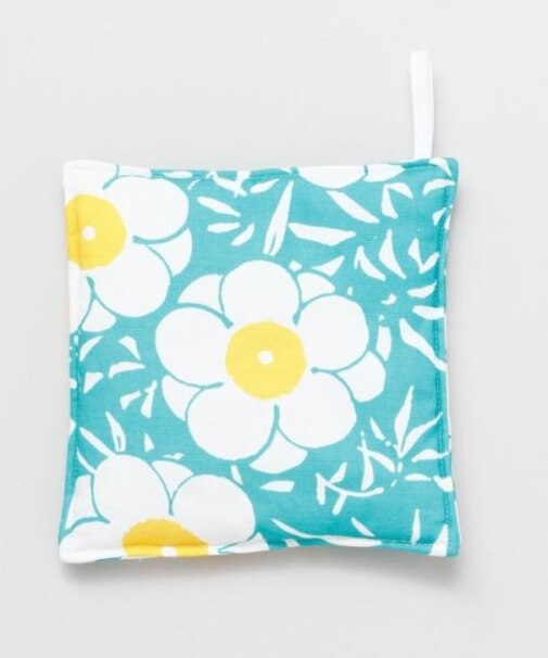 【カヤ】梅鍋敷き