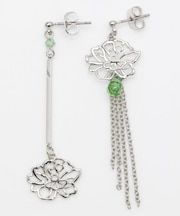 【カヤ】芍薬咲きピアス