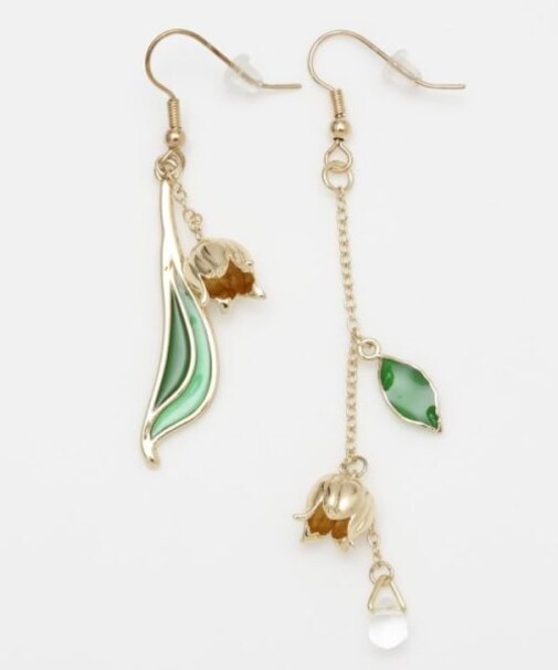 【カヤ】花優美ピアス