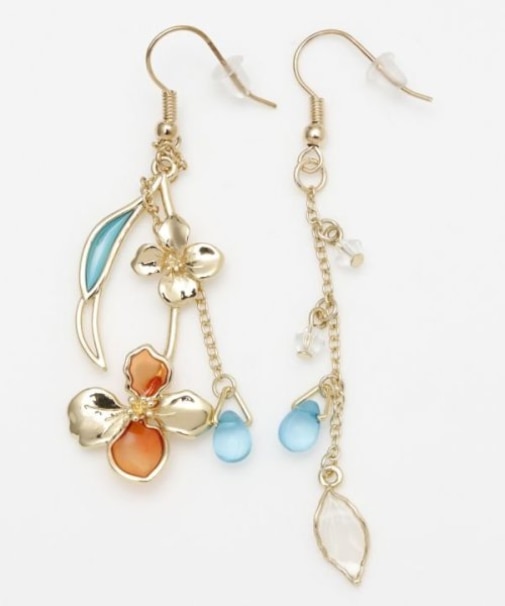 【カヤ】花優美ピアス