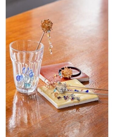 【カヤ】冬花雫ピアス