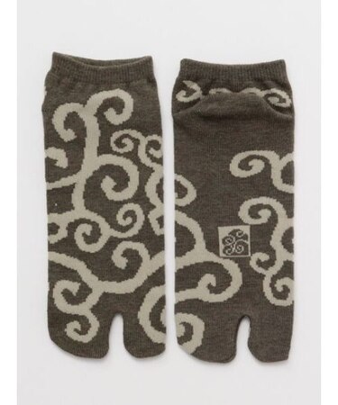 【カヤ】唐草足袋/短丈（25-28cm）