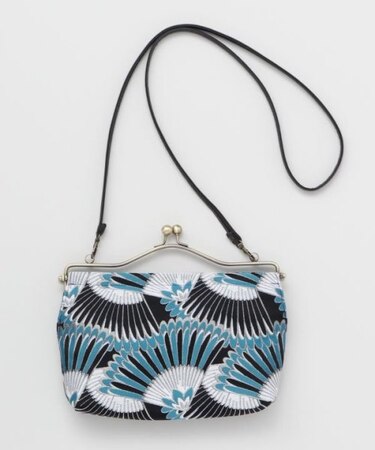 【カヤ】楚々（そそ）手持ちショルダーがま