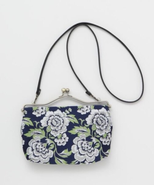 【カヤ】楚々（そそ）手持ちショルダーがま