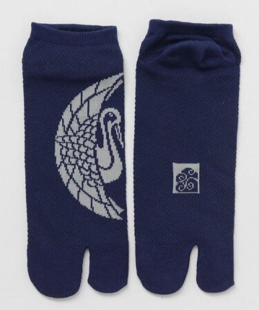 【カヤ】鶴鹿の子足袋型くつ下（25-28cm）